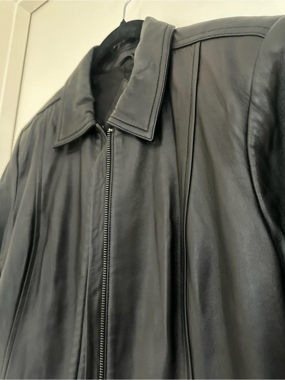 Valerie Stevens Black Leather Zip-Front Jacket